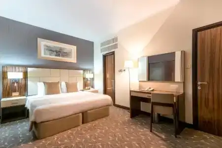 Hawthorn Suites by Wyndham Abu Dhabi City Center - 61