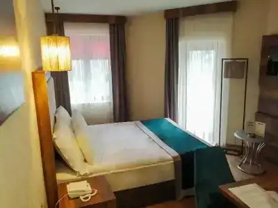 The Life & Spa - 56