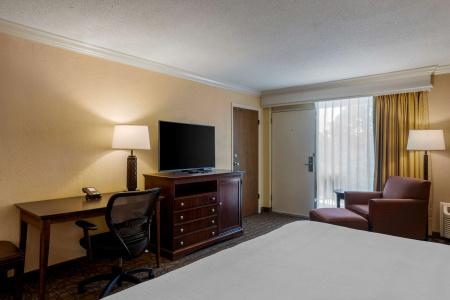 Best Western Inn of the Ozarks - 77