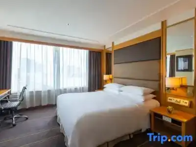 Renaissance Riverside Saigon - 69