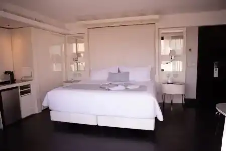 1828 Smart Boutique - 125