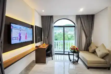Crown Nguyen Hoang - 118