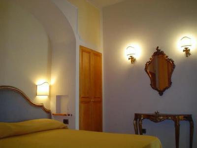 Petit Chateau - 19