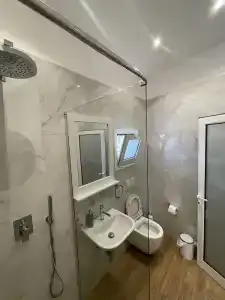 Rias Penthouse Suites - 175