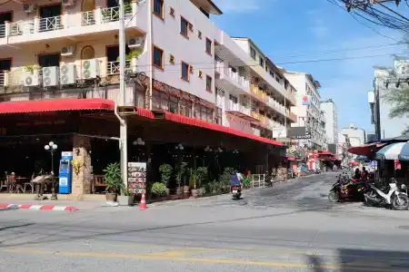 Dsure Phuket Patong - 29