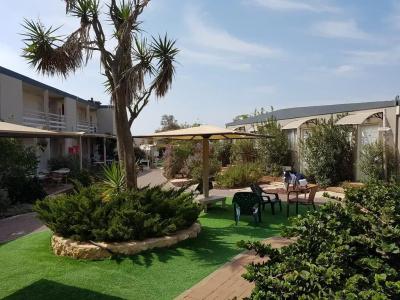 Q Village - Poleg Beach - 6