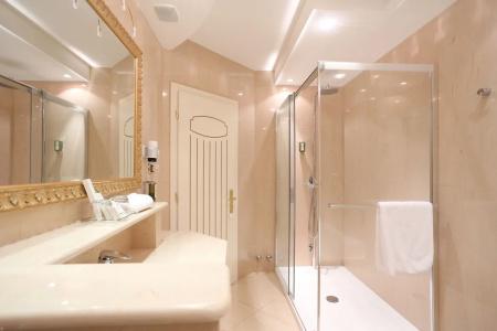 CityGoldener Adler B&B - 32