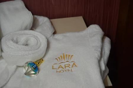 LARA SPA - 83