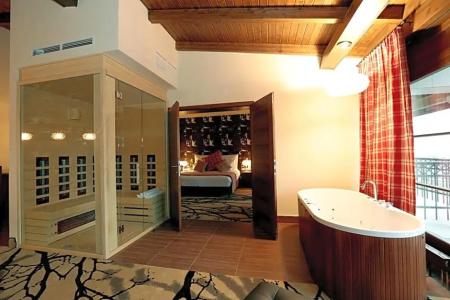 Cascade Resort & Spa - 1
