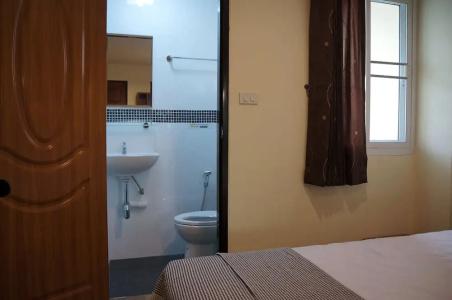 Samsen Sam Place - 60