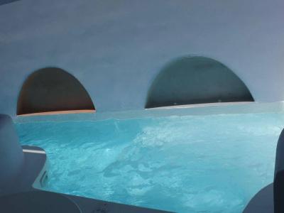 Blue Waves Suites & - 13