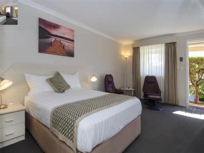 Quality Inn Railway - 20