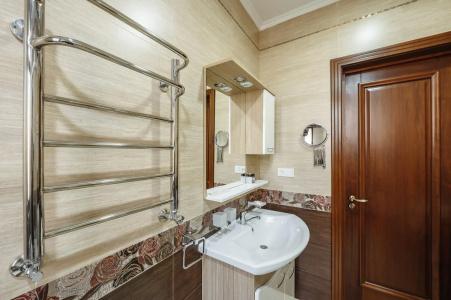 Royal Residence - 153