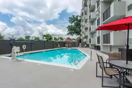 Comfort Inn Sandy Springs – Perimeter - 11