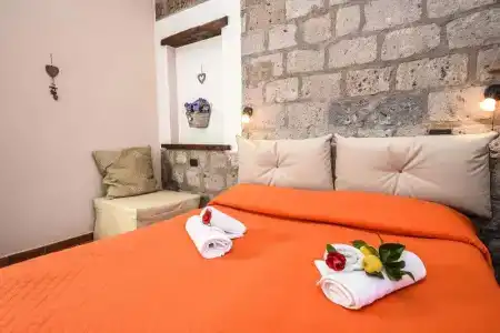 Casale Antonietta - 86