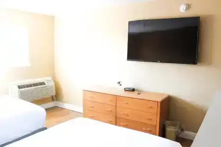 Roy Inn & Suites -Sacramento Midtown - 39