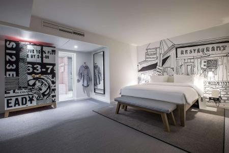 Radisson Red Brussels - 1