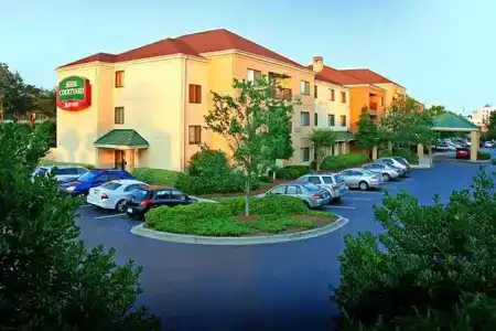 Courtyard by Marriott Northeast/Fort Jackson Area - 33
