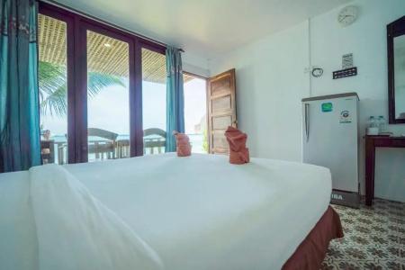 Phi Phi Cozy Seafront Resort - 86