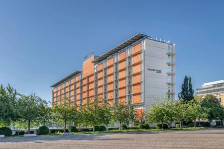 Courtyard by Marriott Linz - 0