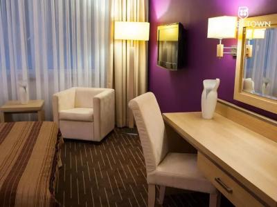 Grape Town -, Spa, Sport, Bowling, Squash, Restaurant - 49