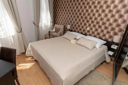Kastel 1700 Boutique - 126