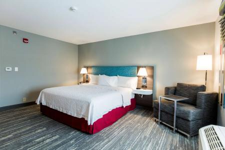 Hampton Inn - 5