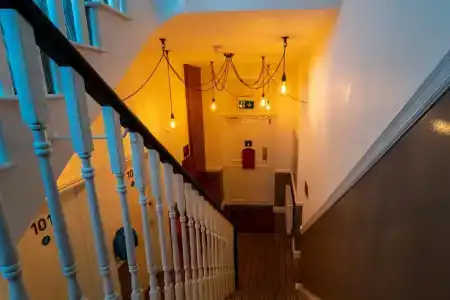Chelsea Guest House - 12