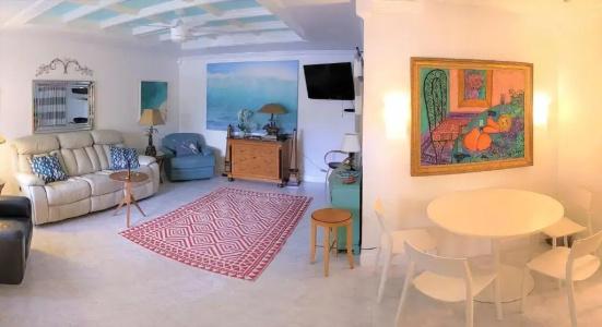 Manhattan Tower Apartment - 109