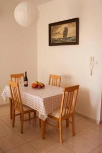 Kyriakos Court - 24