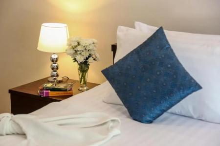 Naiharn Beach Resort - Sha Plus Extra - 41