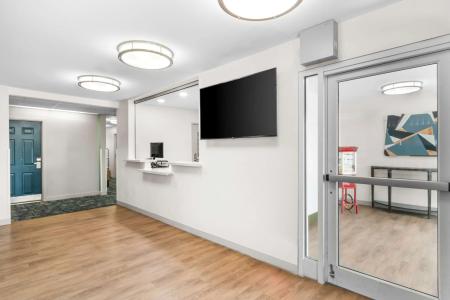 Sonesta Simply Suites Austin South - 2