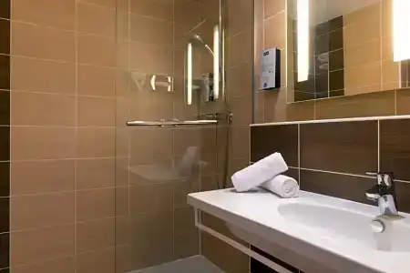 Kyriad Montpellier Sud - A709 - 77