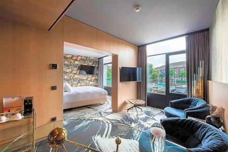 Apollo Amsterdam, a Tribute Portfolio - 101
