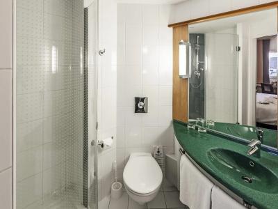 Ibis Praha Old Town - 9