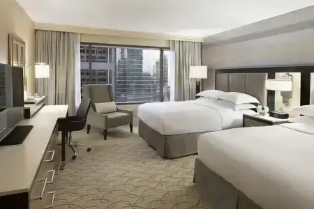 Hilton - 64