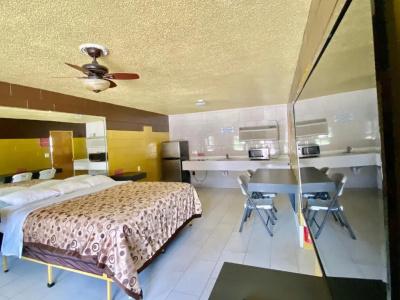 Savannah Inn and Suites - 25