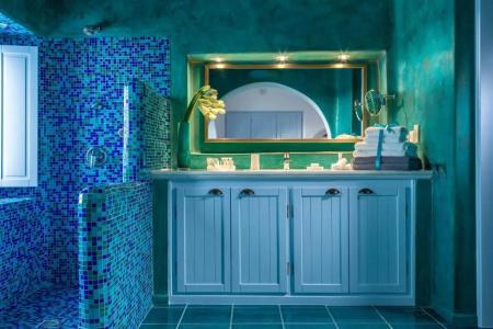 Astra Suites - 249