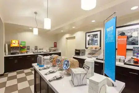 Hampton Inn Los Angeles Int'l Airport/Hawthorne - 9