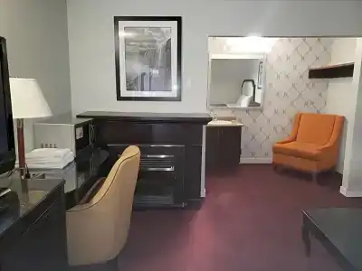 Niagara Falls Courtside Inn - 41