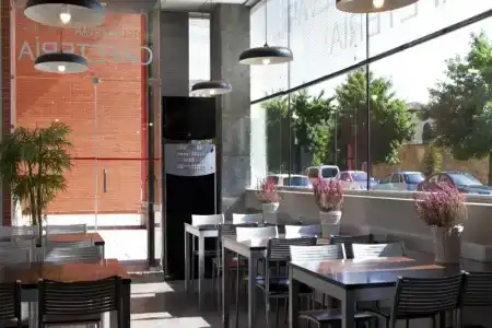 Bulevar Burgos - 18