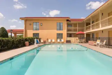 Baymont by Wyndham Woodruff Rd - 14