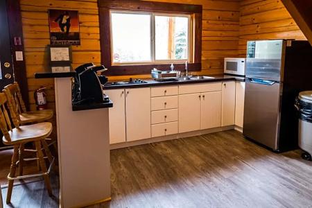 Glacier House & Resort - 37