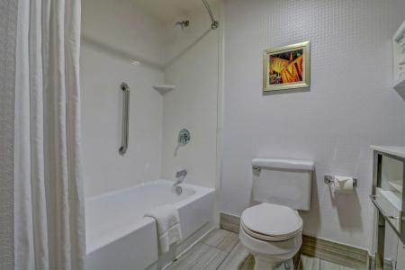 Hampton Inn Tropicana Las Vegas - 7