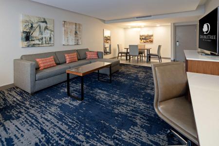 DoubleTree by Hilton - 2