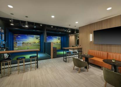 Hilton Indianapolis & Suites - 30