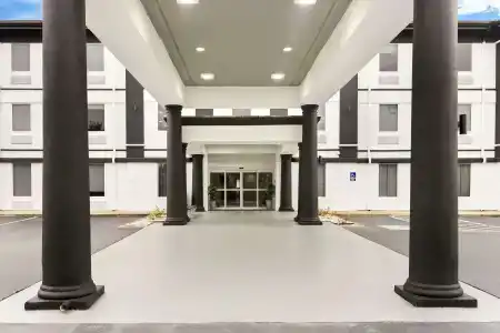 Sans Boutique & Suites - 31