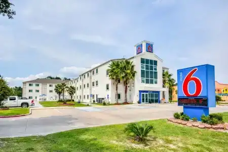6-Biloxi, MS - Beach - 0