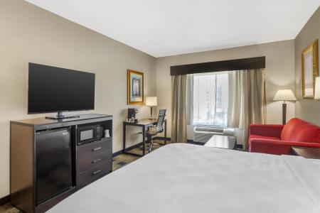 Best Western Plus Heritage Inn - 68