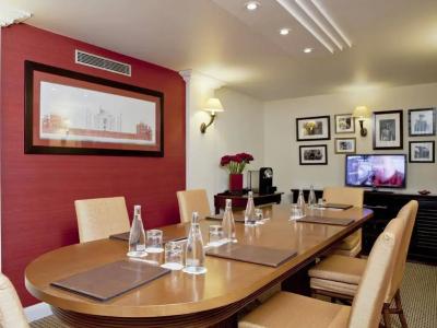 Kipling Manotel - 13